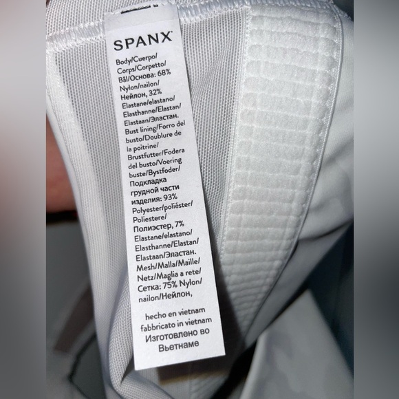 Spanx sports bra (XS) - Picture 9 of 12